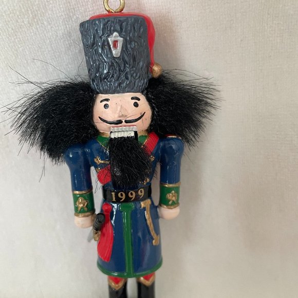 Holiday Nutcrackers ornaments - Set of 3 by Calton Cards - Picture 6 of 12